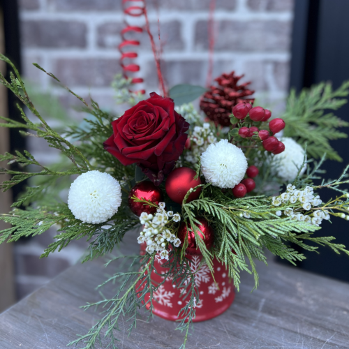 Designer's Choice Holiday Mini Arrangement